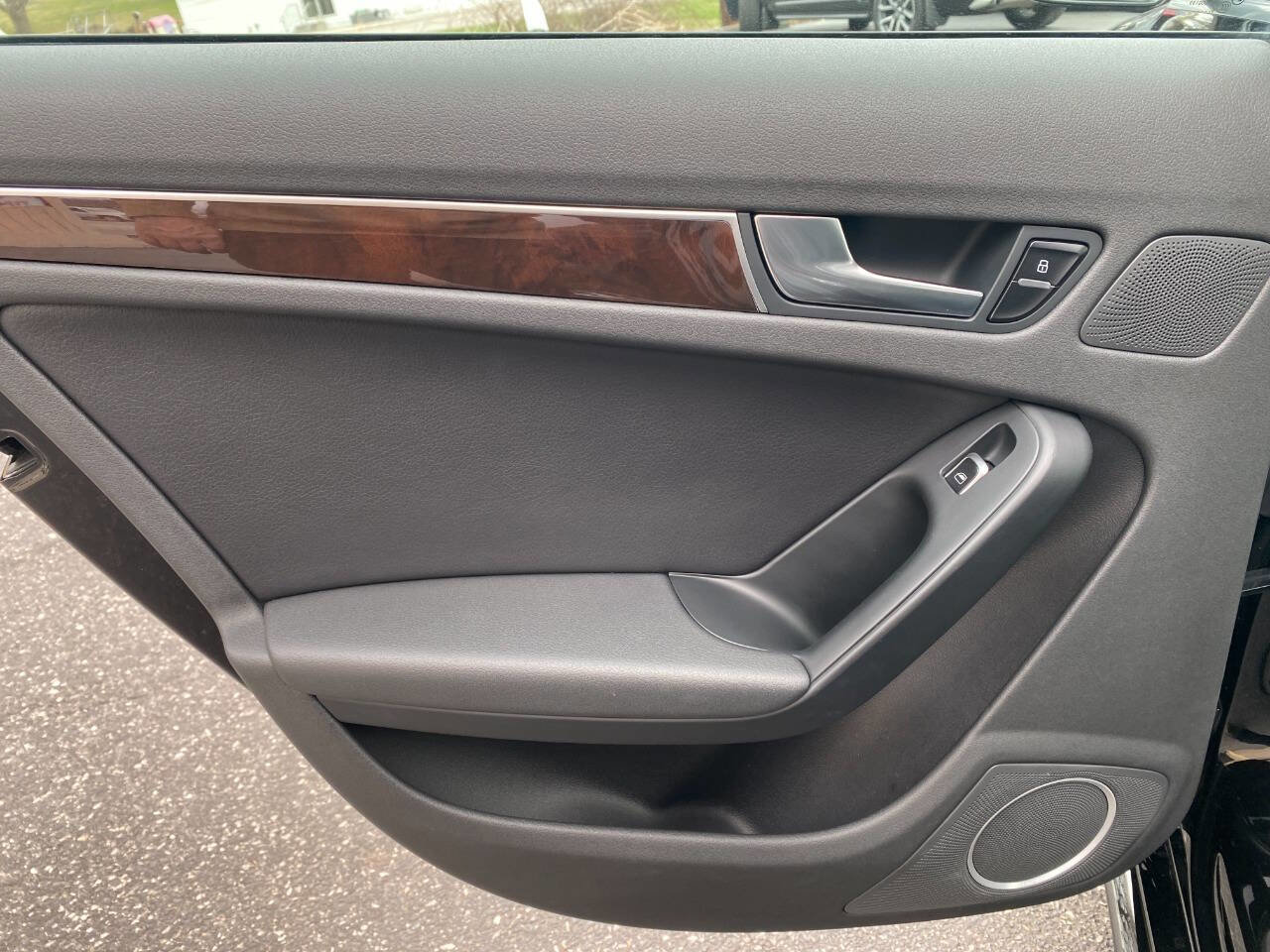 Used 2016 Audi A4 2.0T Premium Plus w/ Technology Package image 23