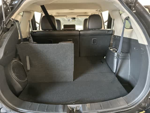 Used 2014 Mitsubishi Outlander GT AWD/4WD image 26
