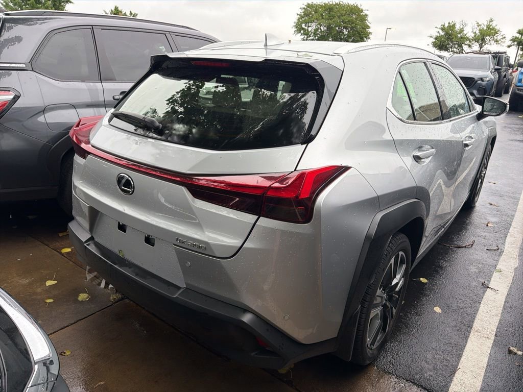 Used 2019 Lexus UX 200 FWD image 6