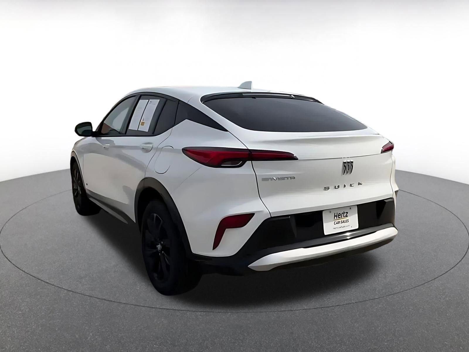 Used 2025 Buick Envista Sport Touring image 11