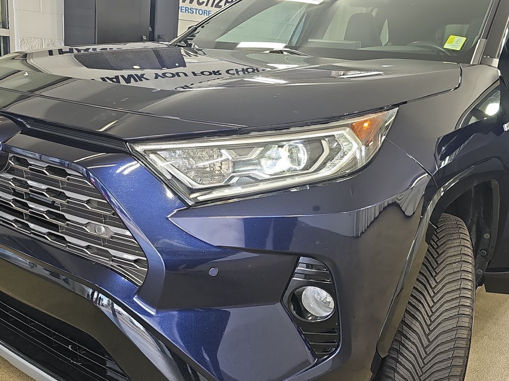 Used 2020 Toyota RAV4 XSE AWD/4WD image 38