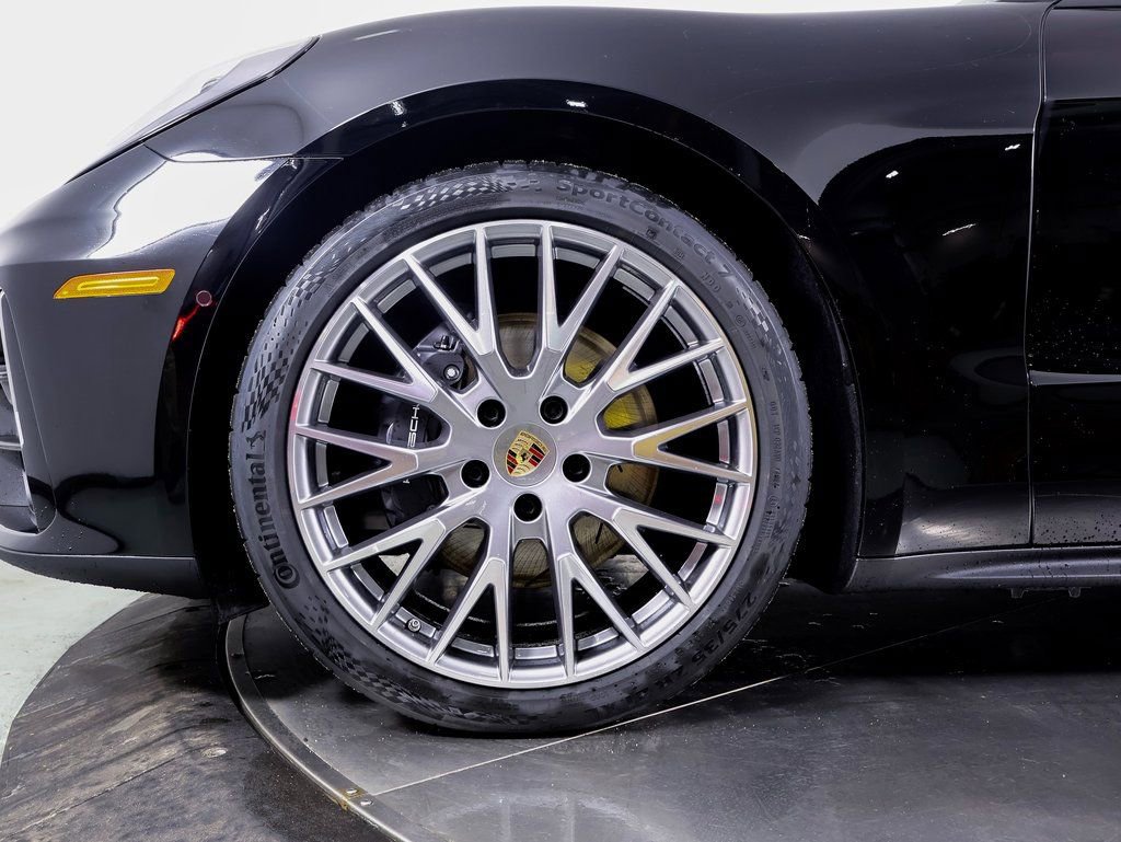 New 2025 Porsche Panamera 4 image 22