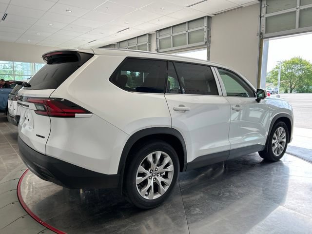 New 2026 Toyota Grand Highlander AWD image 8