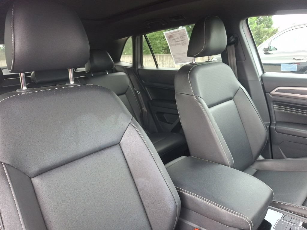 Used 2020 Volkswagen Atlas Cross Sport SEL AWD/4WD image 12