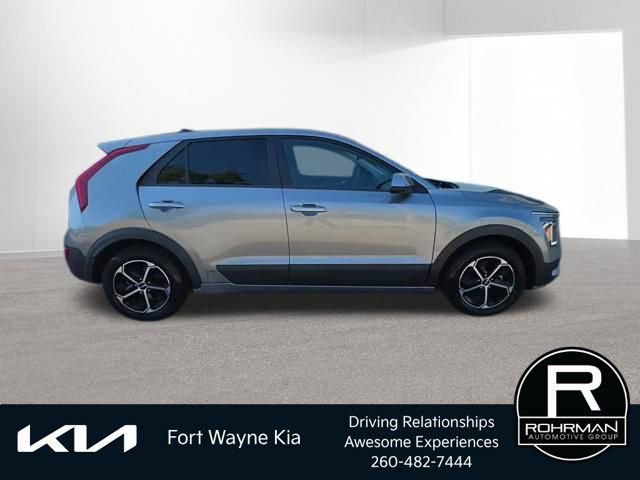 Certified 2024 Kia Niro LX FWD image 4