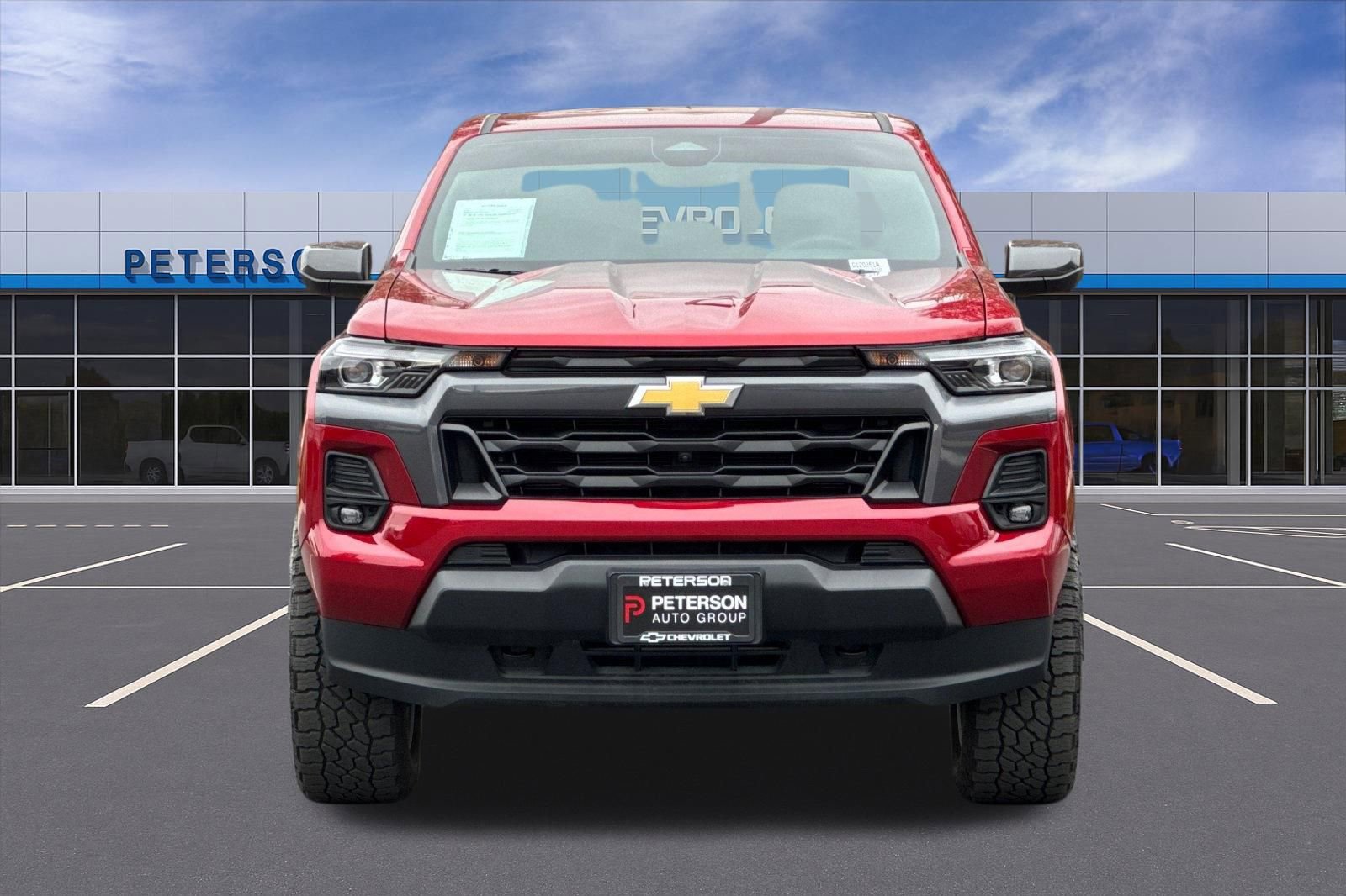 Used 2024 Chevrolet Colorado LT w/ LT Convenience Package III image 9