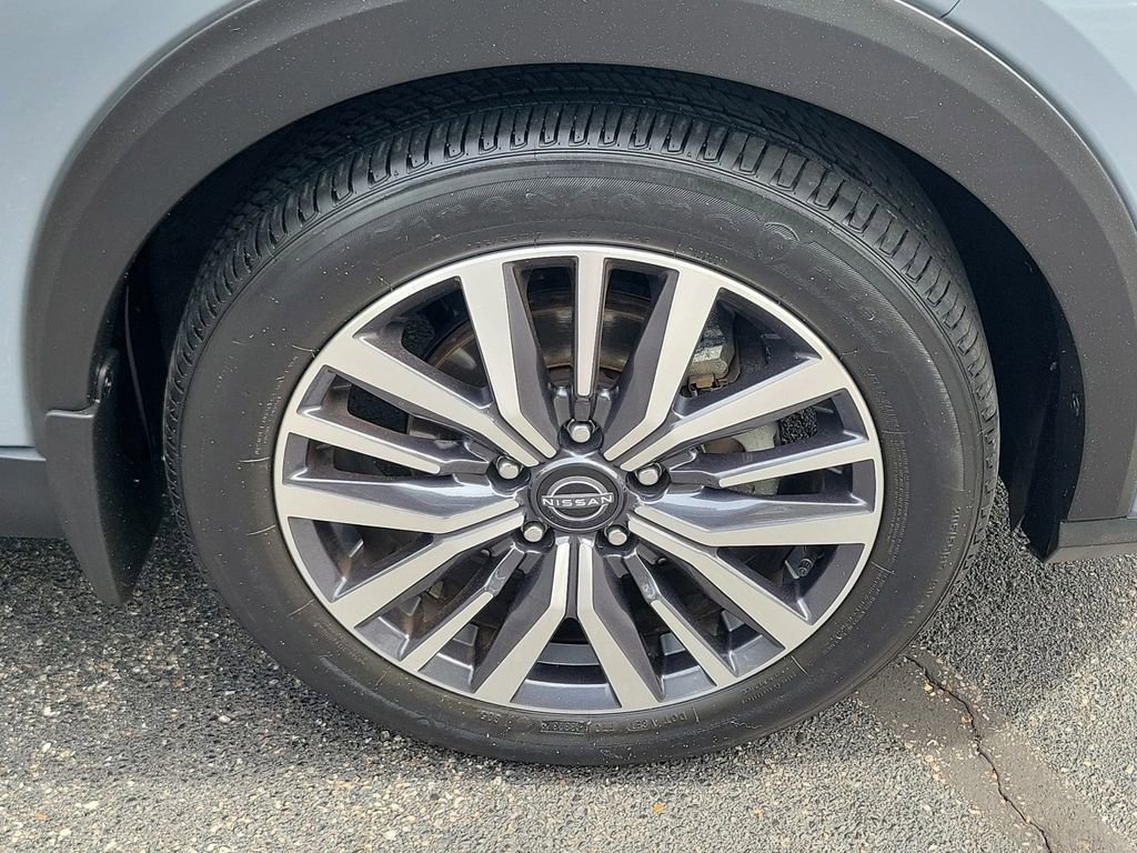 Used 2023 Nissan Kicks SV FWD image 7