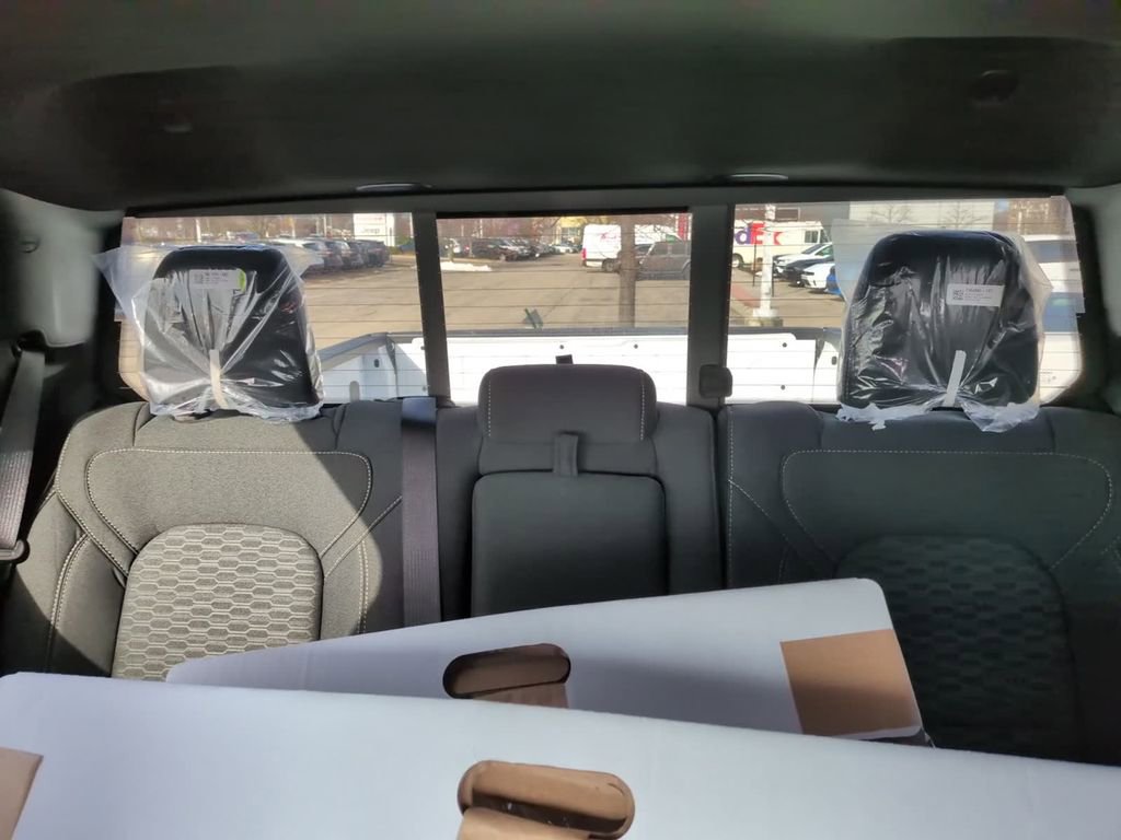 New 2026 RAM 1500 Big Horn w/ Night Edition image 34