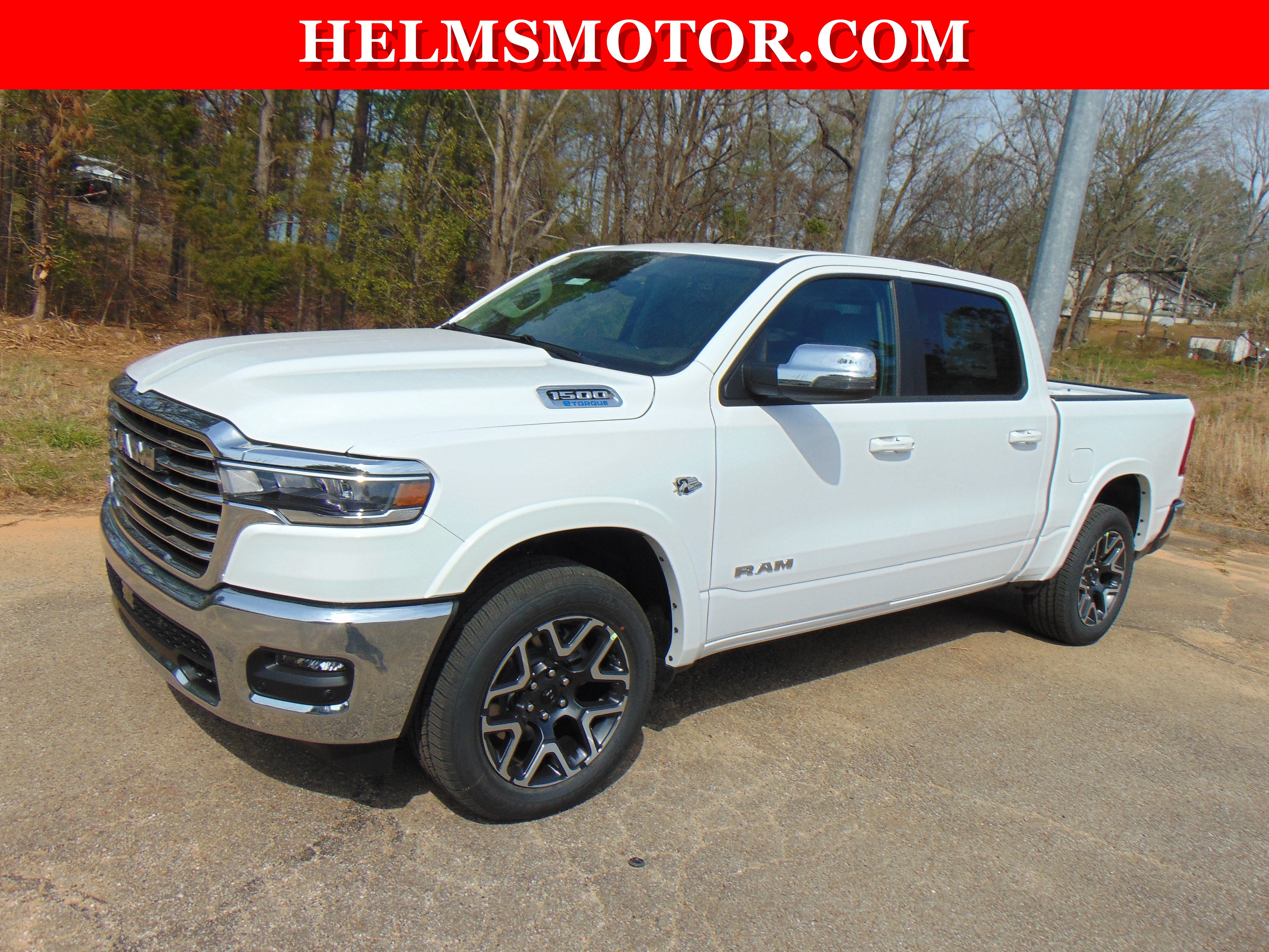 New 2026 RAM 1500 Laramie AWD/4WD image 9