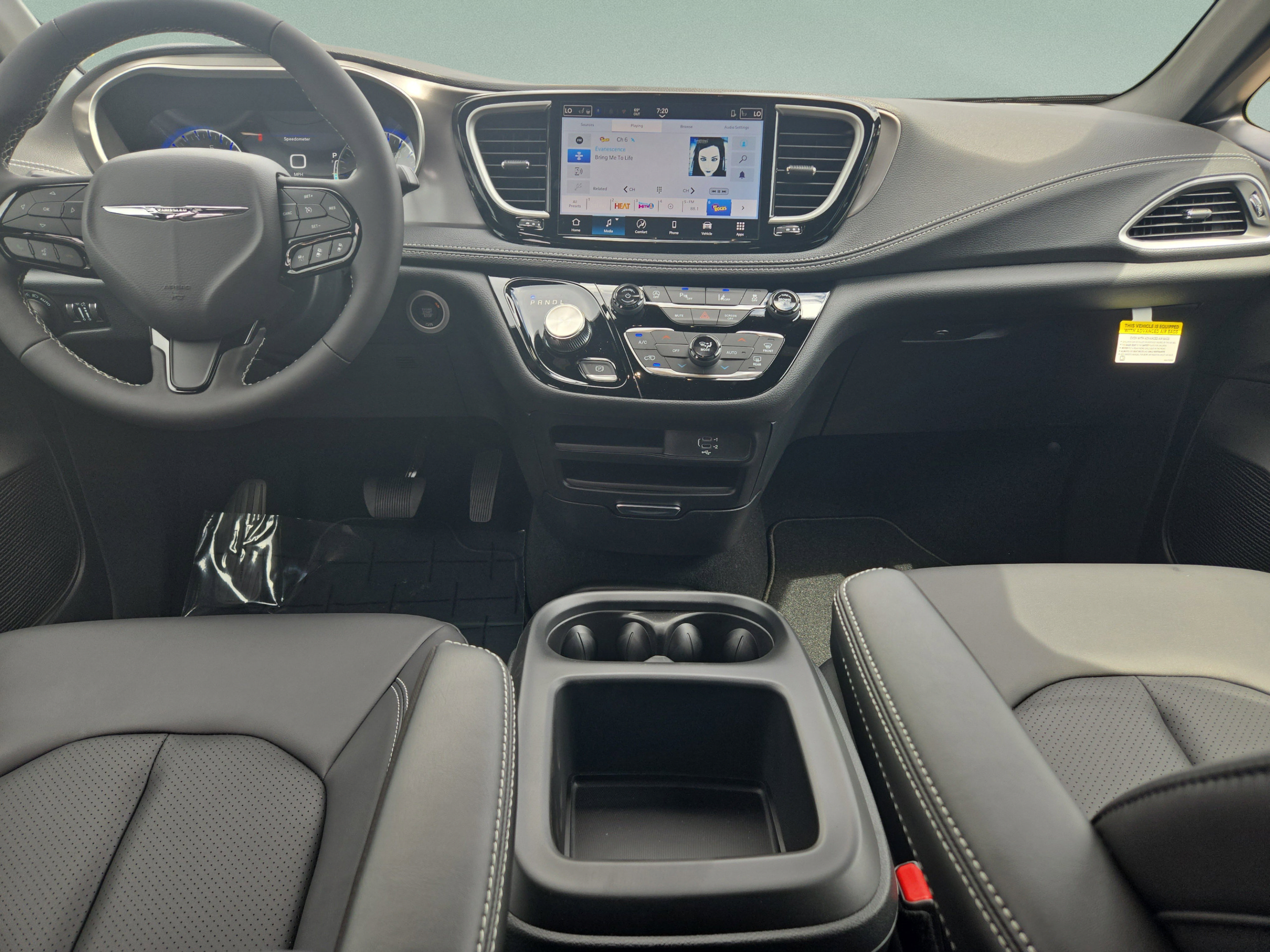 New 2026 Chrysler Pacifica Select w/ S Appearance Package FWD image 9
