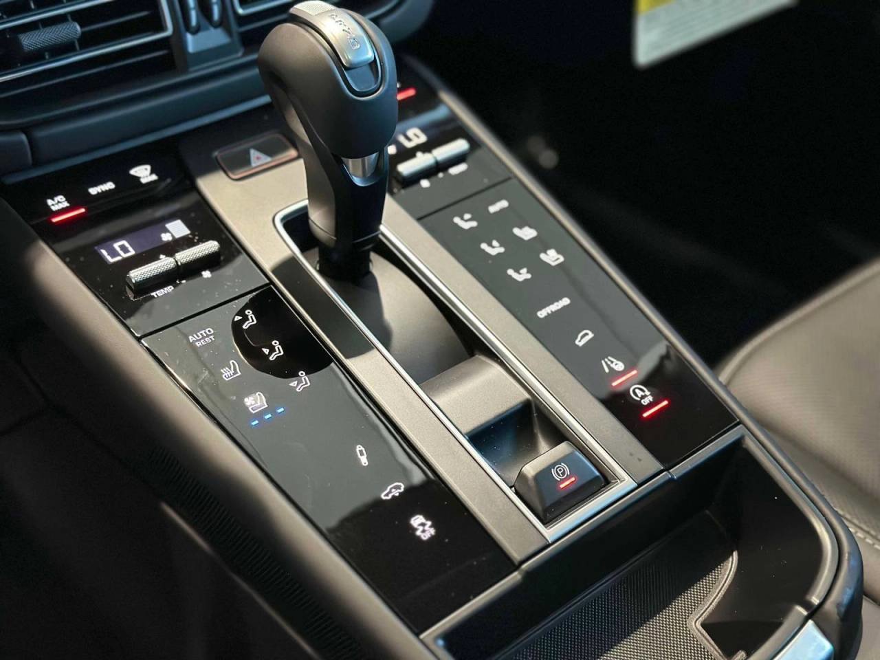 New 2026 Porsche Macan S AWD/4WD image 54