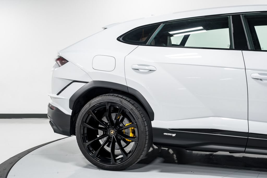 Used 2023 Lamborghini Urus S AWD/4WD image 56