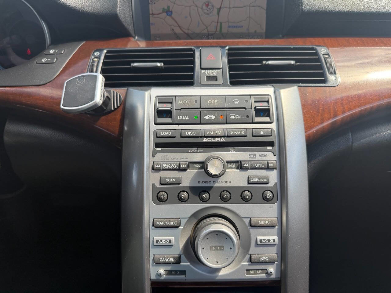 Used 2006 Acura RL image 19