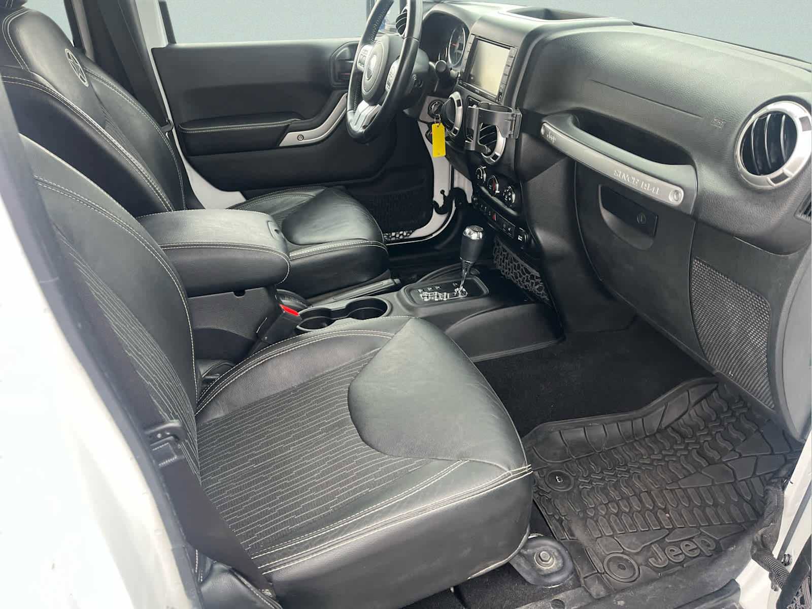 Used 2015 Jeep Wrangler Unlimited Sport image 9