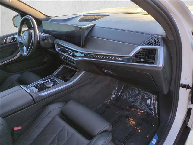 Used 2024 BMW X5 xDrive40i AWD/4WD image 24