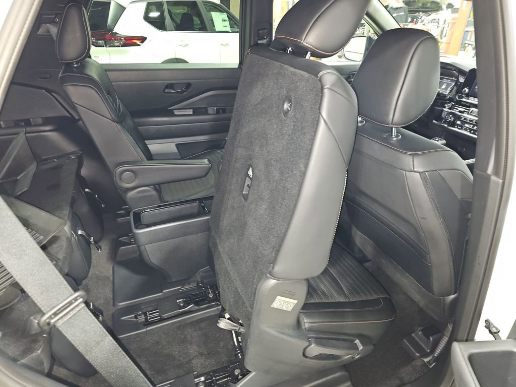 Used 2024 Nissan Pathfinder Rock Creek image 21