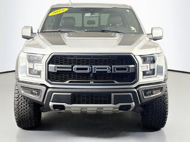 Used 2019 Ford F150 Raptor w/ Equipment Group 802A Luxury AWD/4WD image 2