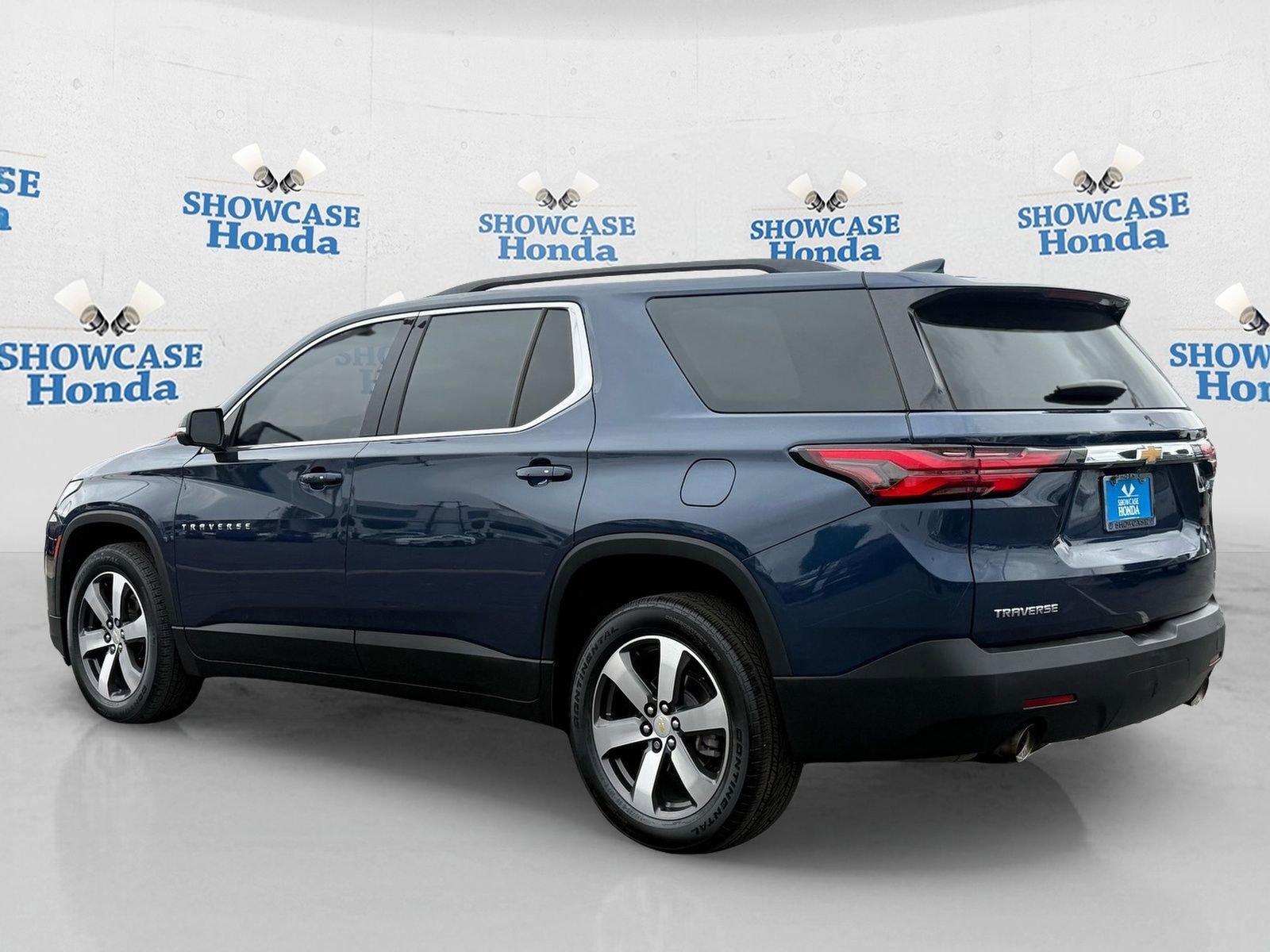 Used 2023 Chevrolet Traverse LT w/ LT Premium Package image 5