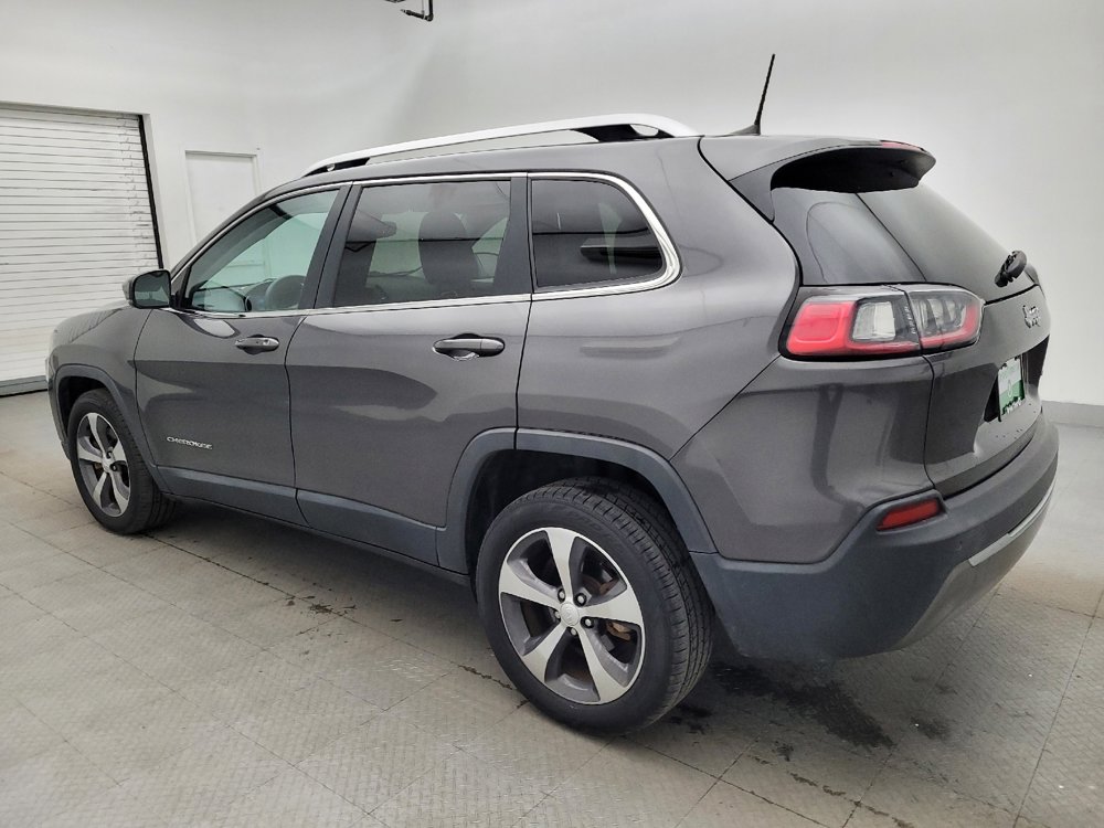 Used 2019 Jeep Cherokee Limited image 3