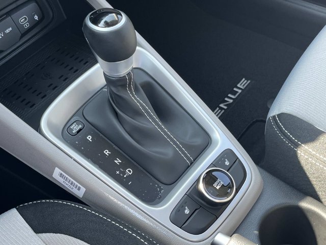 New 2026 Hyundai Venue SEL FWD image 29