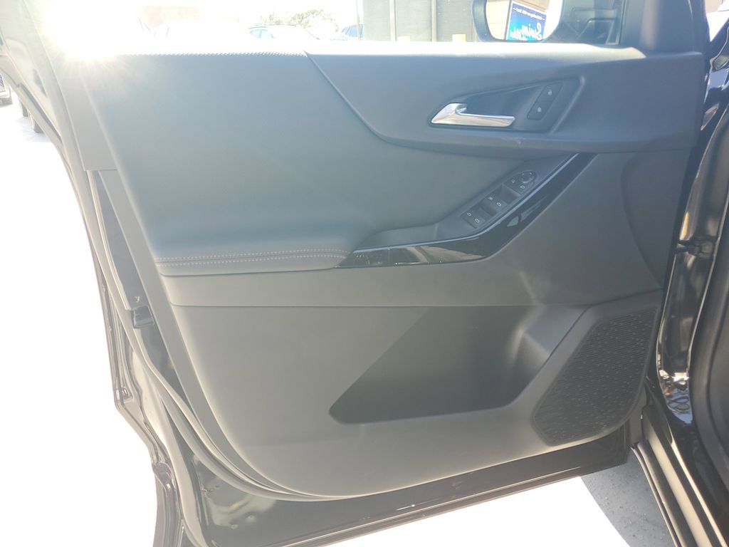 New 2026 Chevrolet Equinox LT image 19