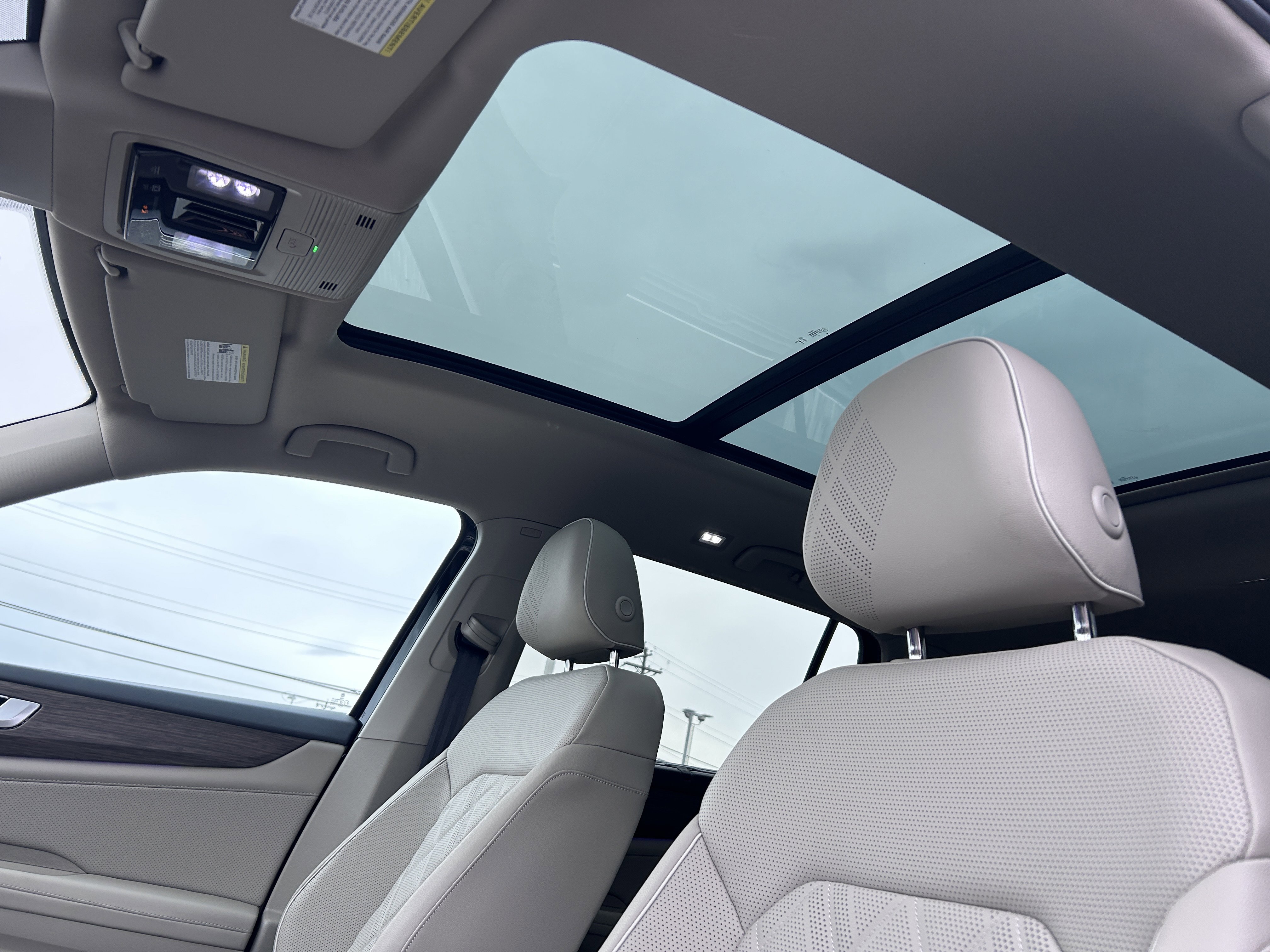 New 2026 Volkswagen Atlas SEL Premium R-Line image 24