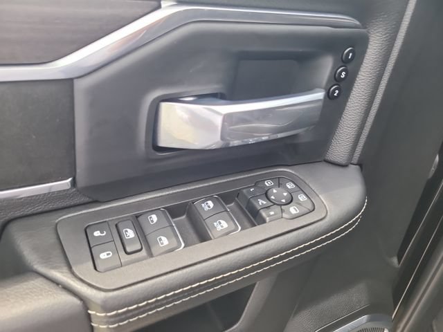 Used 2025 RAM 2500 Laramie w/ Towing Technology Group AWD/4WD image 18