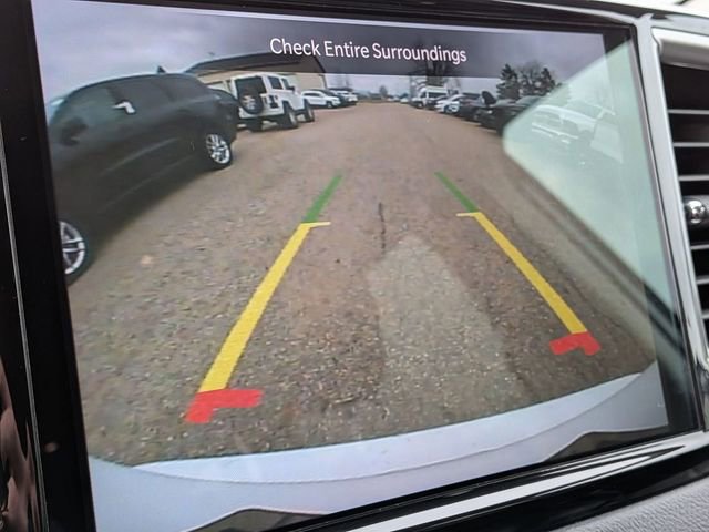 Certified 2023 Chrysler Pacifica Touring-L image 22