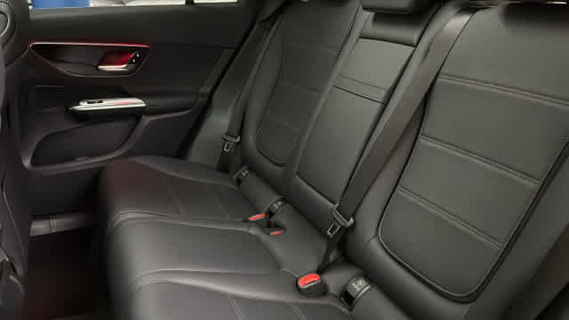 Certified 2026 Mercedes-Benz GLC 300 4MATIC image 31