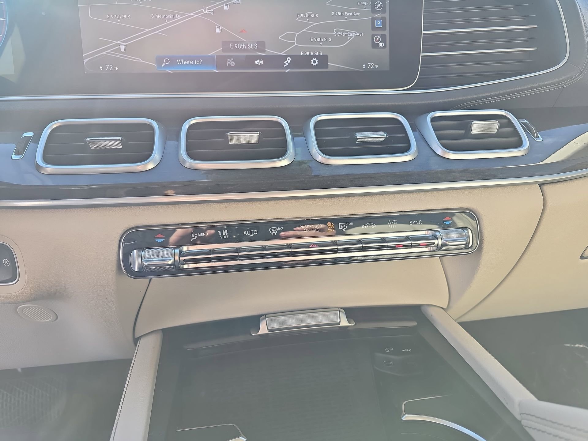 Used 2020 Mercedes-Benz GLS 450 4MATIC image 24