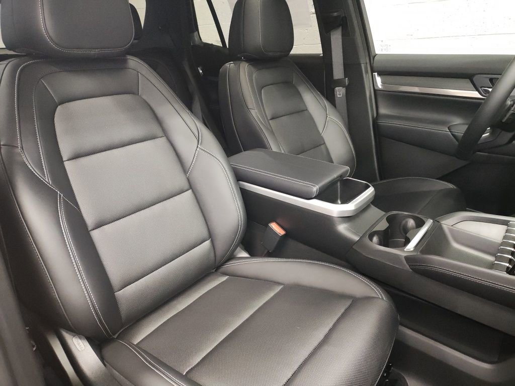 New 2026 GMC Terrain Elevation w/ Elevation Premium Package image 9