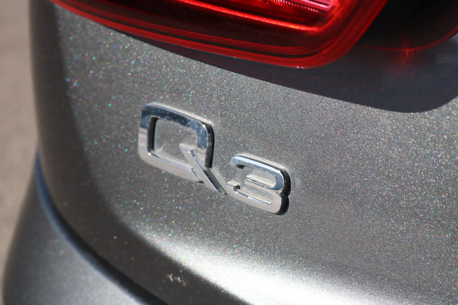 Used 2018 Audi Q3 2.0T Premium Plus w/ Premium Plus Package AWD/4WD image 9