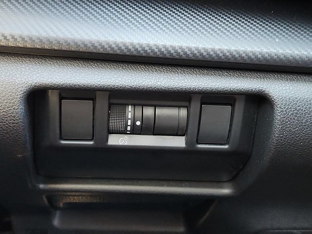 Used 2024 Subaru Crosstrek 2.0i AWD/4WD image 20