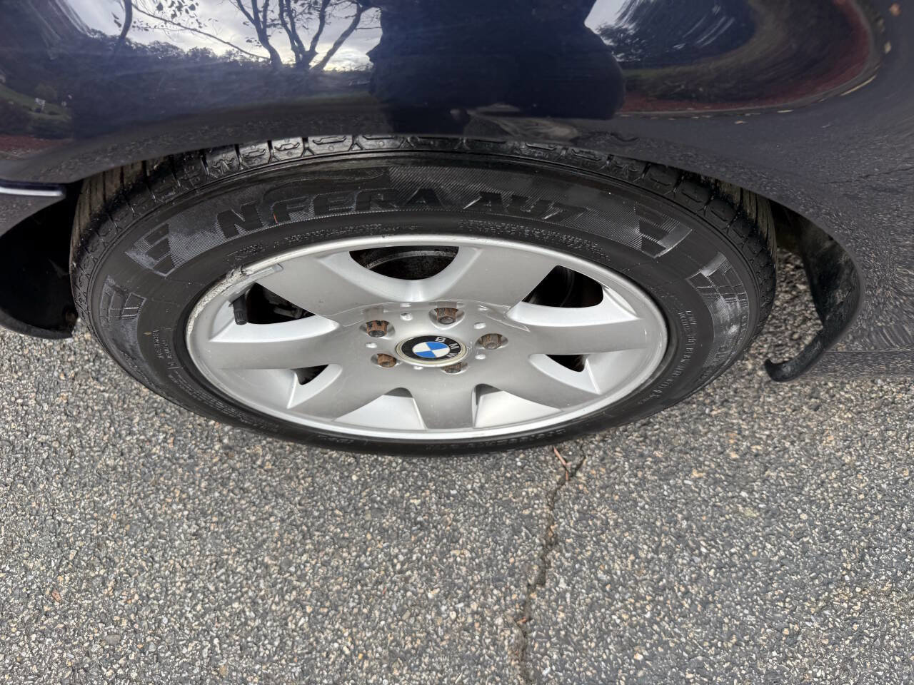 Used 2003 BMW 325i Sedan image 16