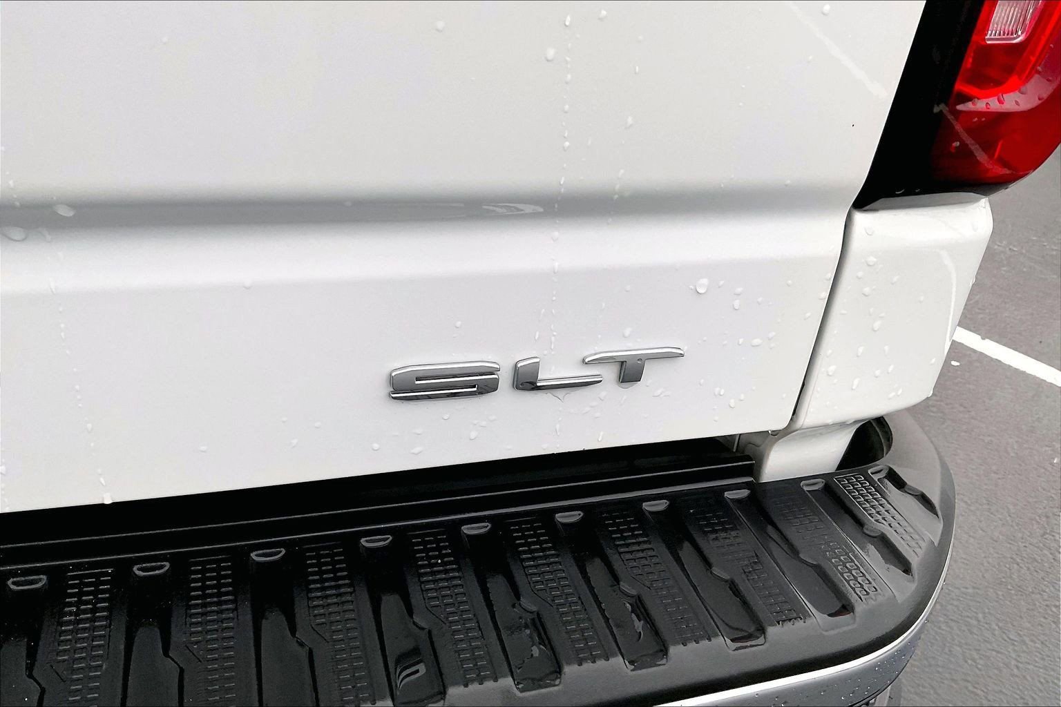 Used 2024 GMC Sierra 1500 SLT image 7