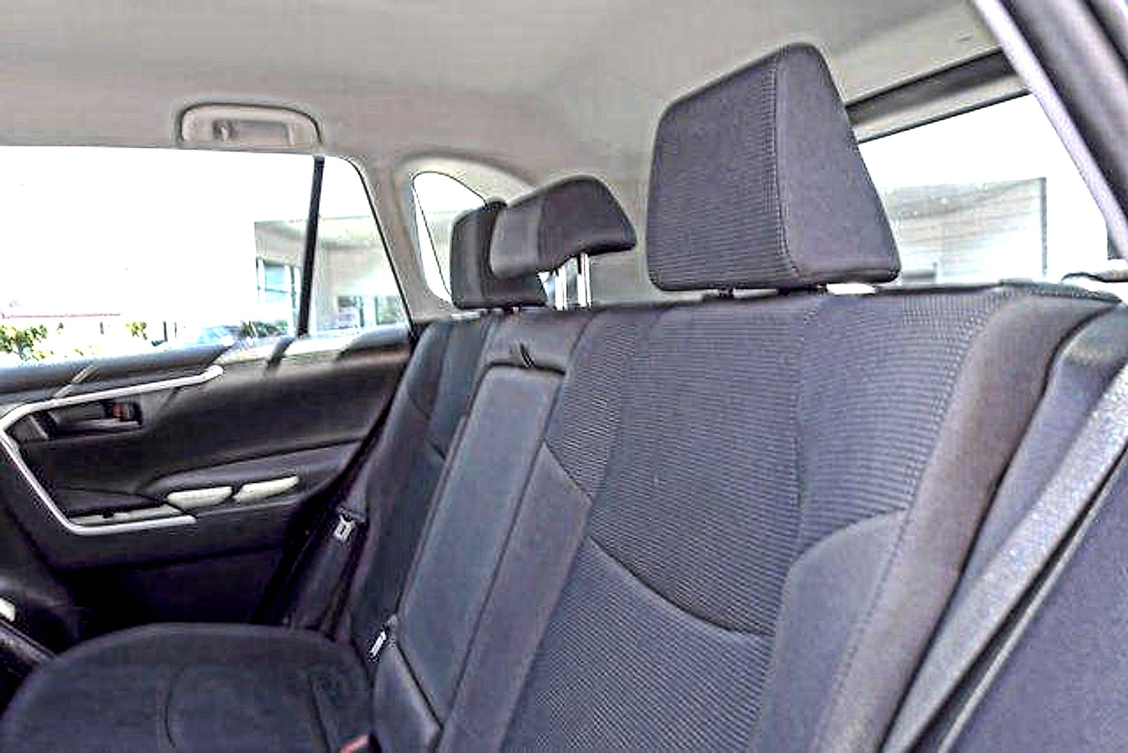 Used 2021 Toyota RAV4 LE AWD/4WD image 21