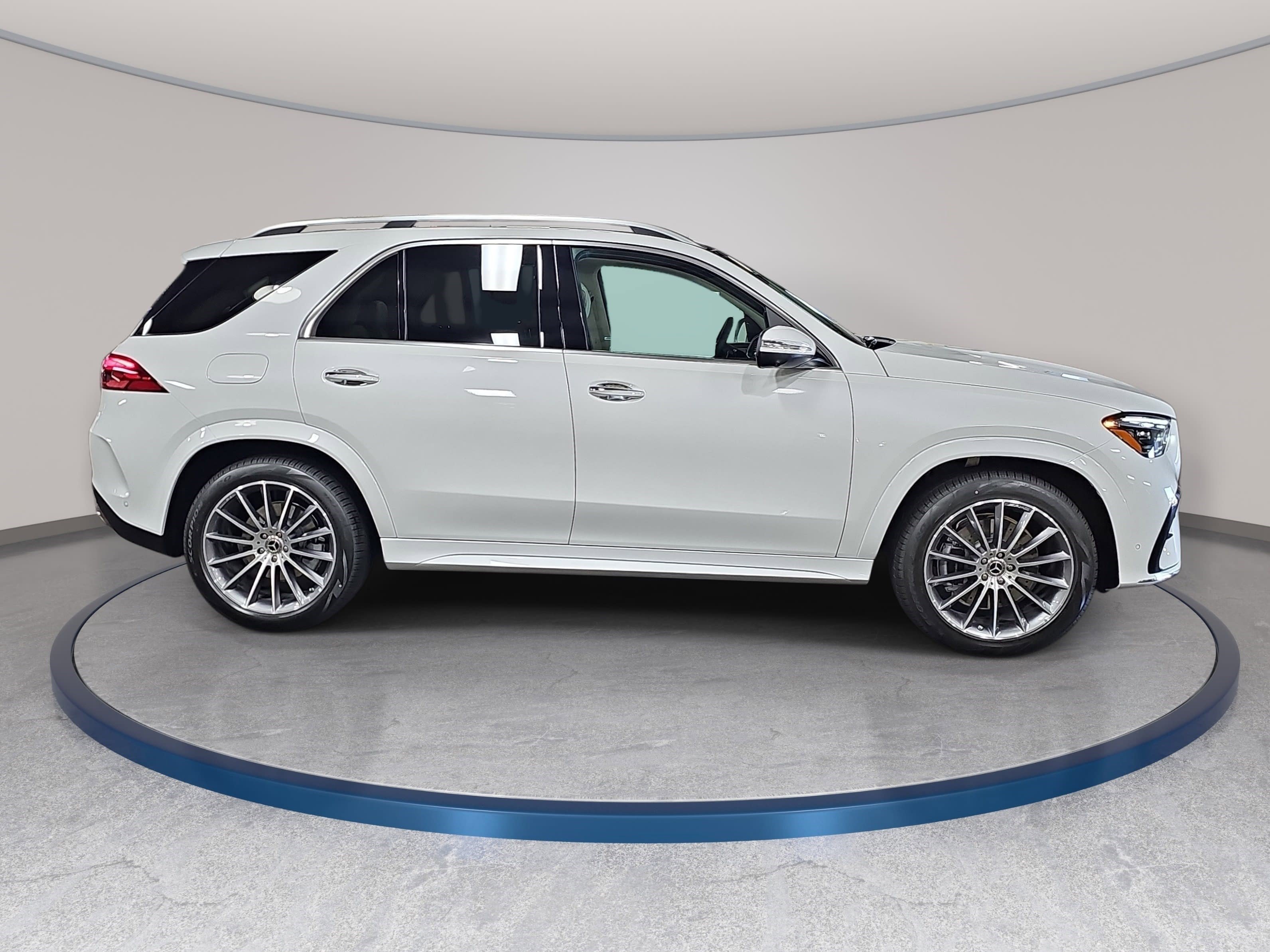 New 2026 Mercedes-Benz GLE 450 4MATIC image 4