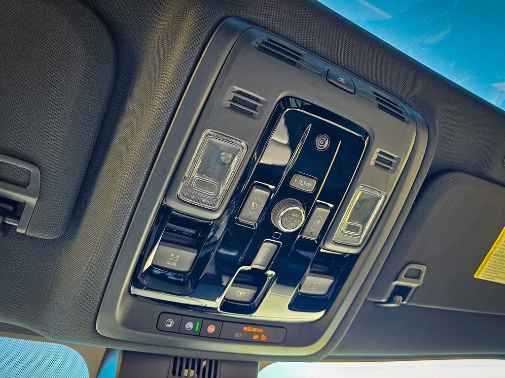 New 2026 GMC Yukon AT4 w/ AT4 Premium Plus Package image 32