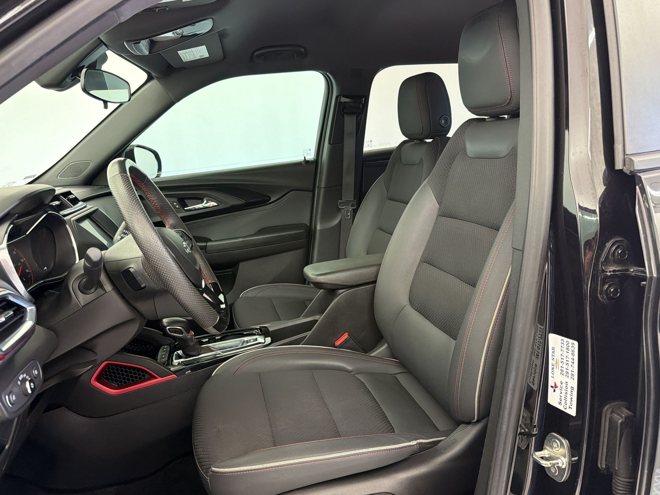 Used 2023 Chevrolet TrailBlazer RS AWD/4WD image 5
