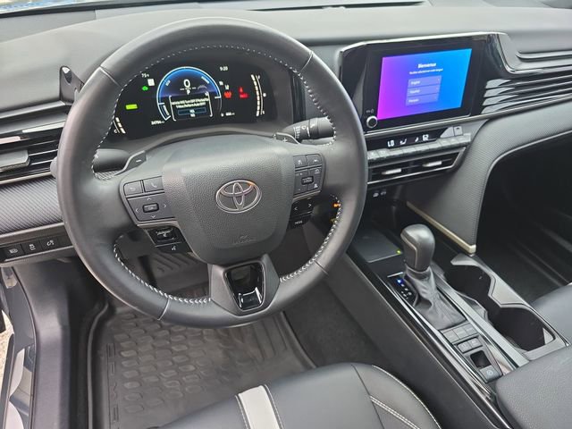 Used 2025 Toyota Camry SE w/ Convenience Package image 15