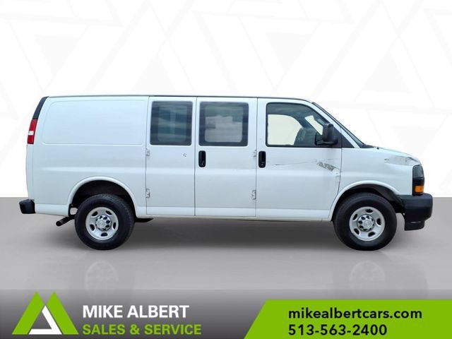 Used 2020 Chevrolet Express 2500 w/ Driver Convenience Package RWD image 8