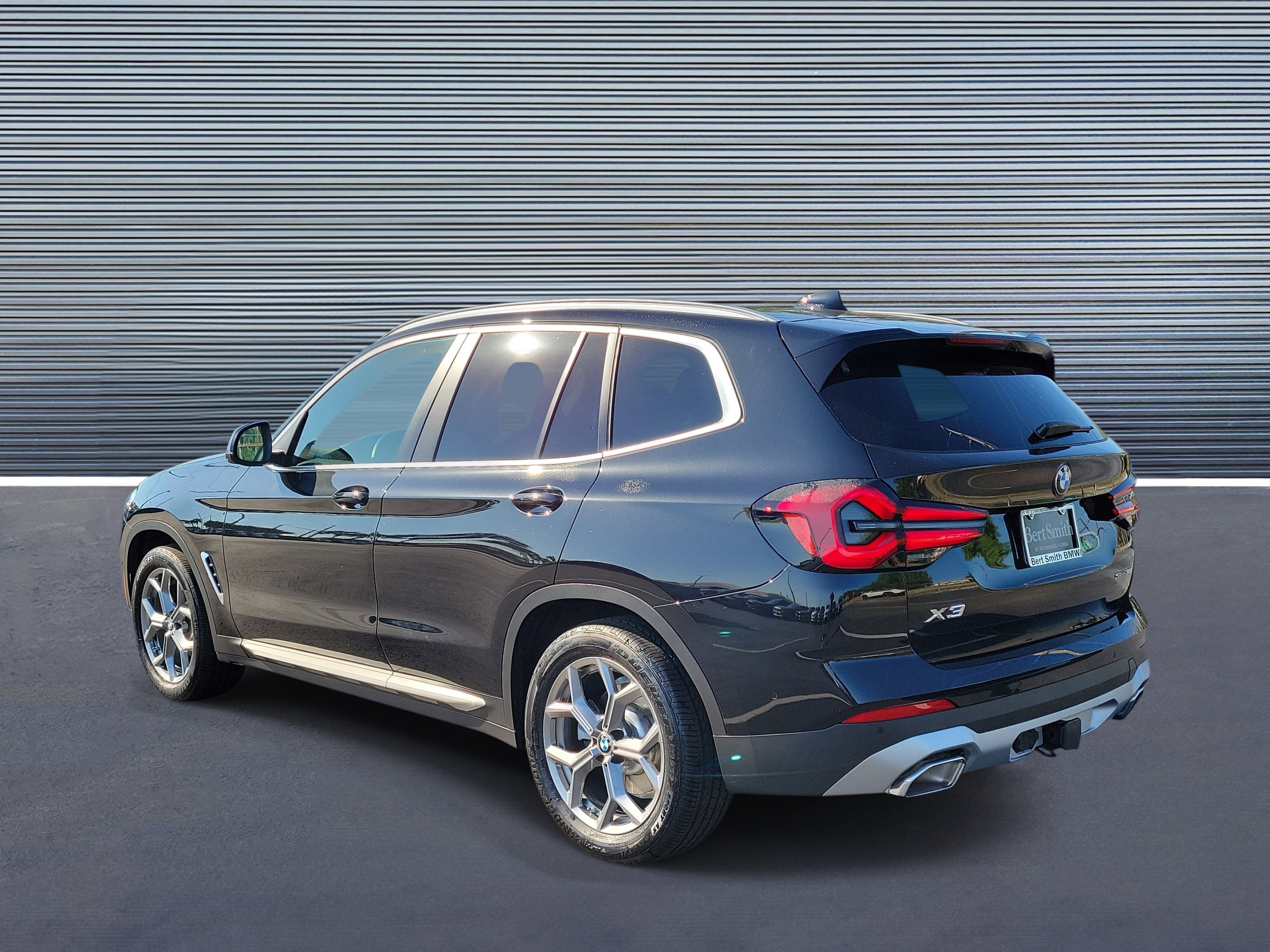 Used 2024 BMW X3 sDrive30i w/ Premium Package image 4