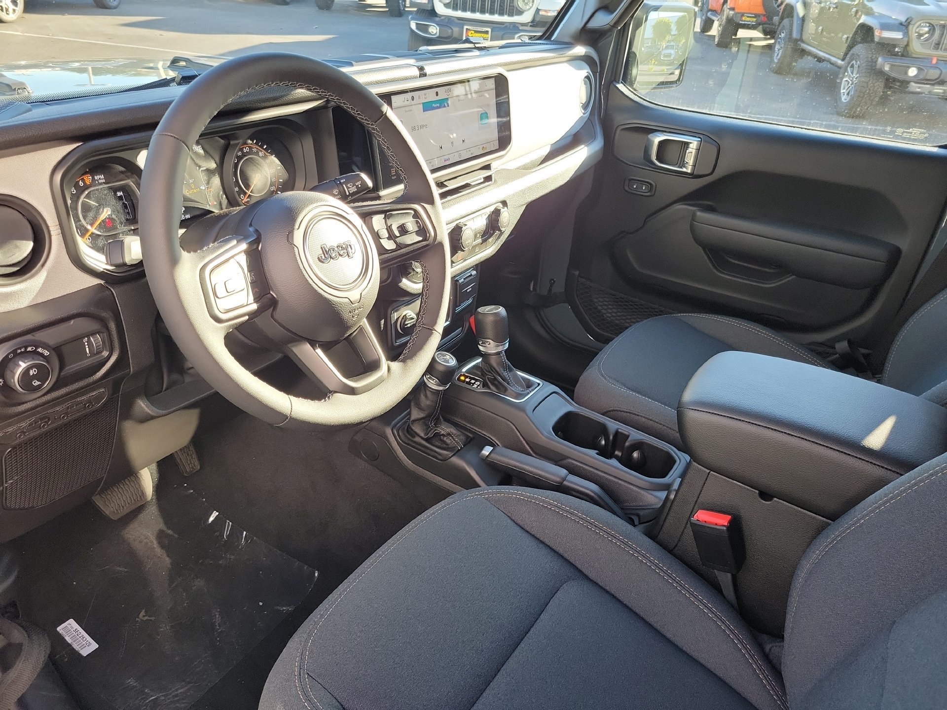 New 2026 Jeep Gladiator Sport AWD/4WD image 3