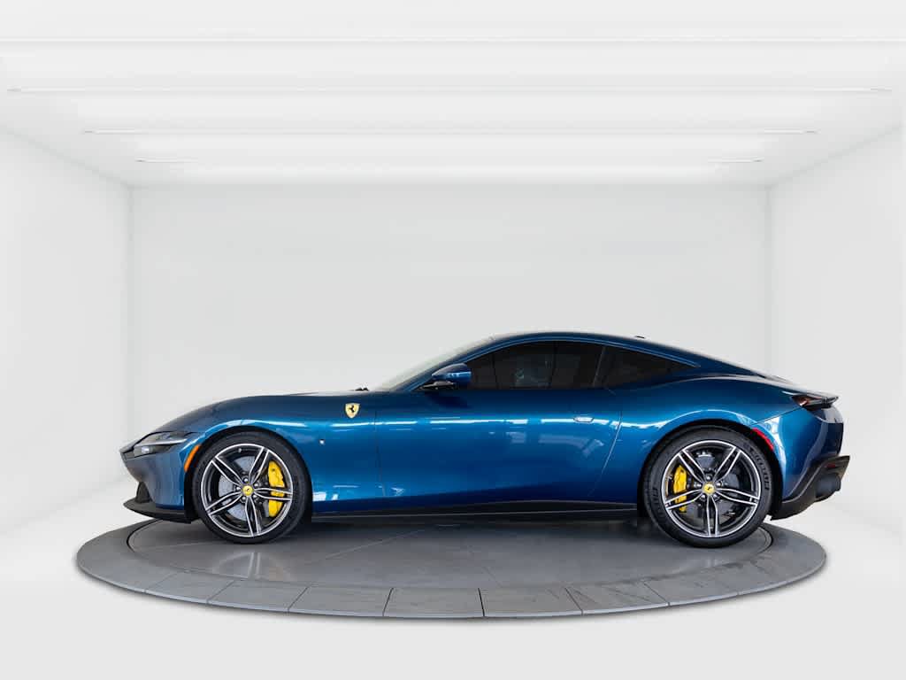 Used 2022 Ferrari Roma RWD image 2
