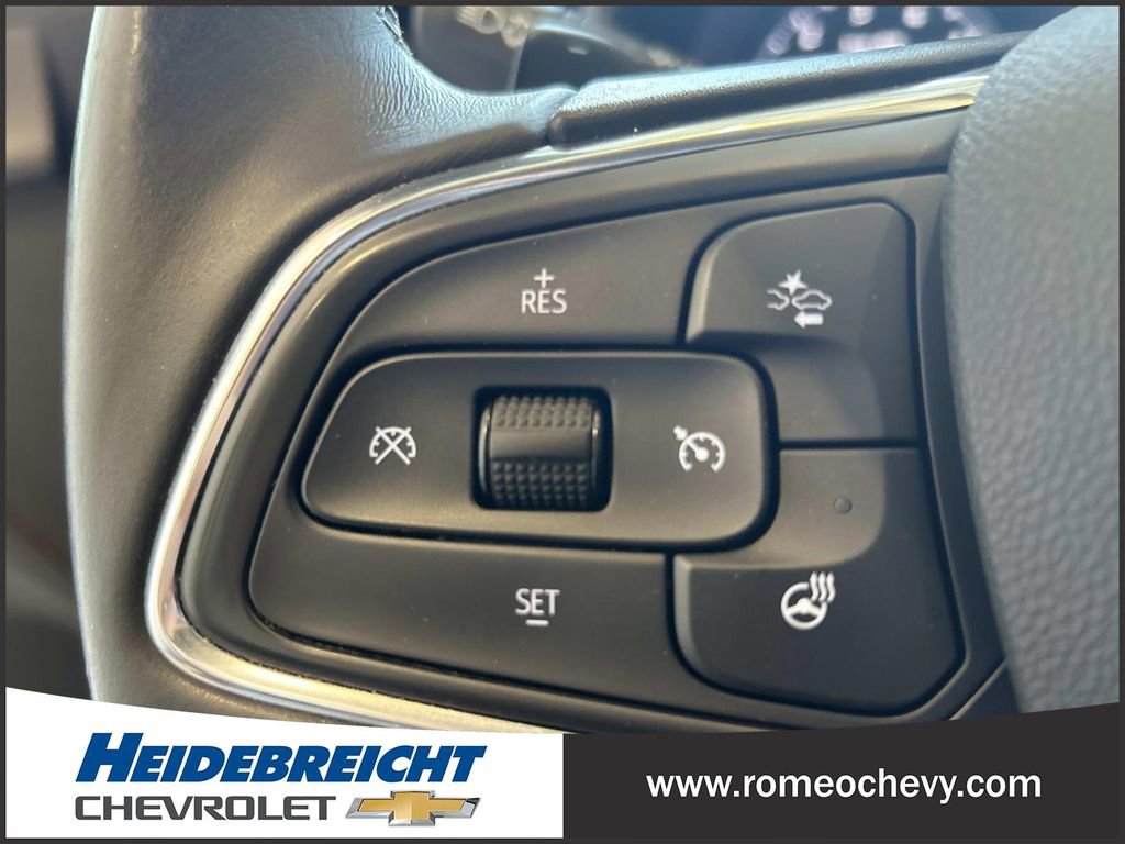 Used 2023 Buick Envision Essence FWD image 19
