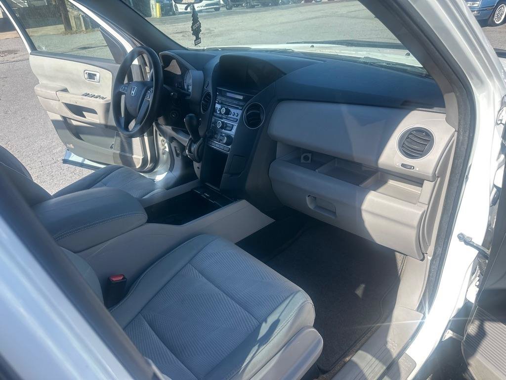 Used 2014 Honda Pilot LX image 30