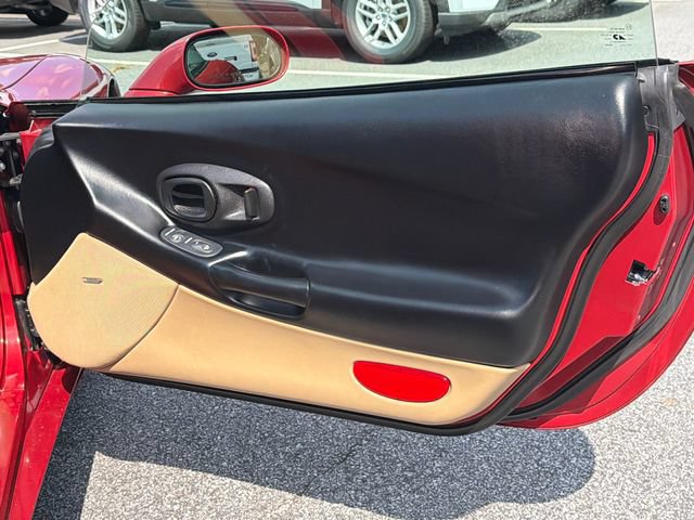 Used 1998 Chevrolet Corvette Coupe w/ Memory Pkg RWD image 16