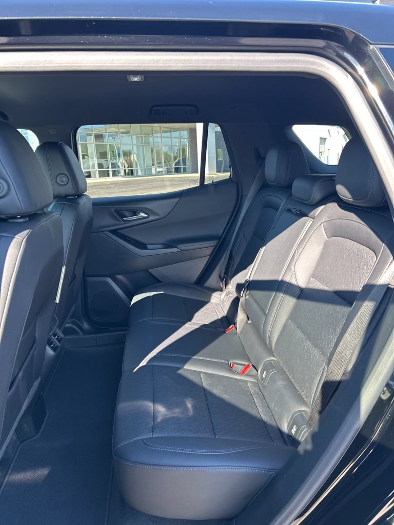 Used 2025 Chevrolet Equinox LT w/ Convenience Package II FWD image 51
