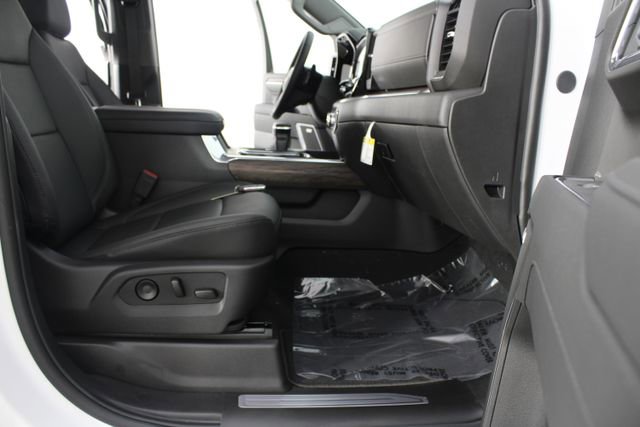 New 2026 GMC Sierra 1500 SLT image 23