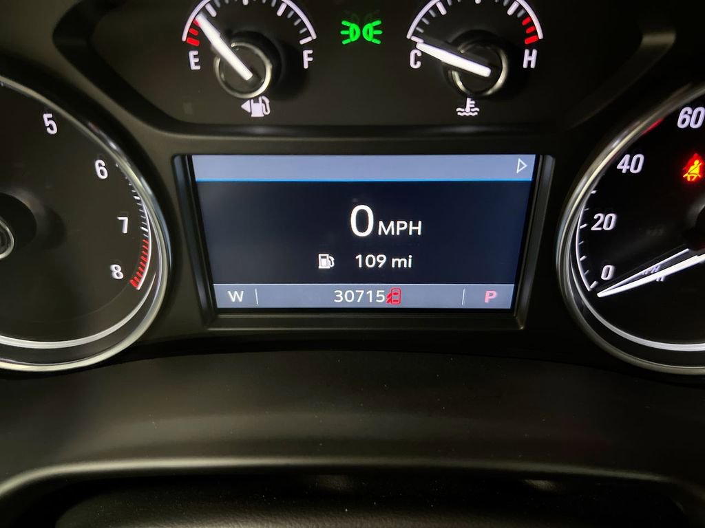 Used 2024 Buick Enclave Essence FWD image 13